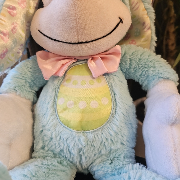 Mickie Mouse Disney Easter Bunny Plush collectable - Picture 4 of 7